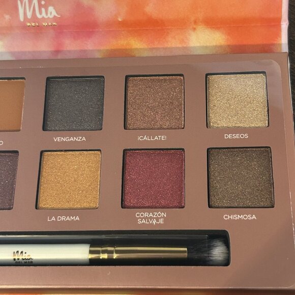 NEW Mia del Mar Novelera Eyeshadow Palette Dual Ended Brush  Vegan Multicolor - Picture 9 of 11